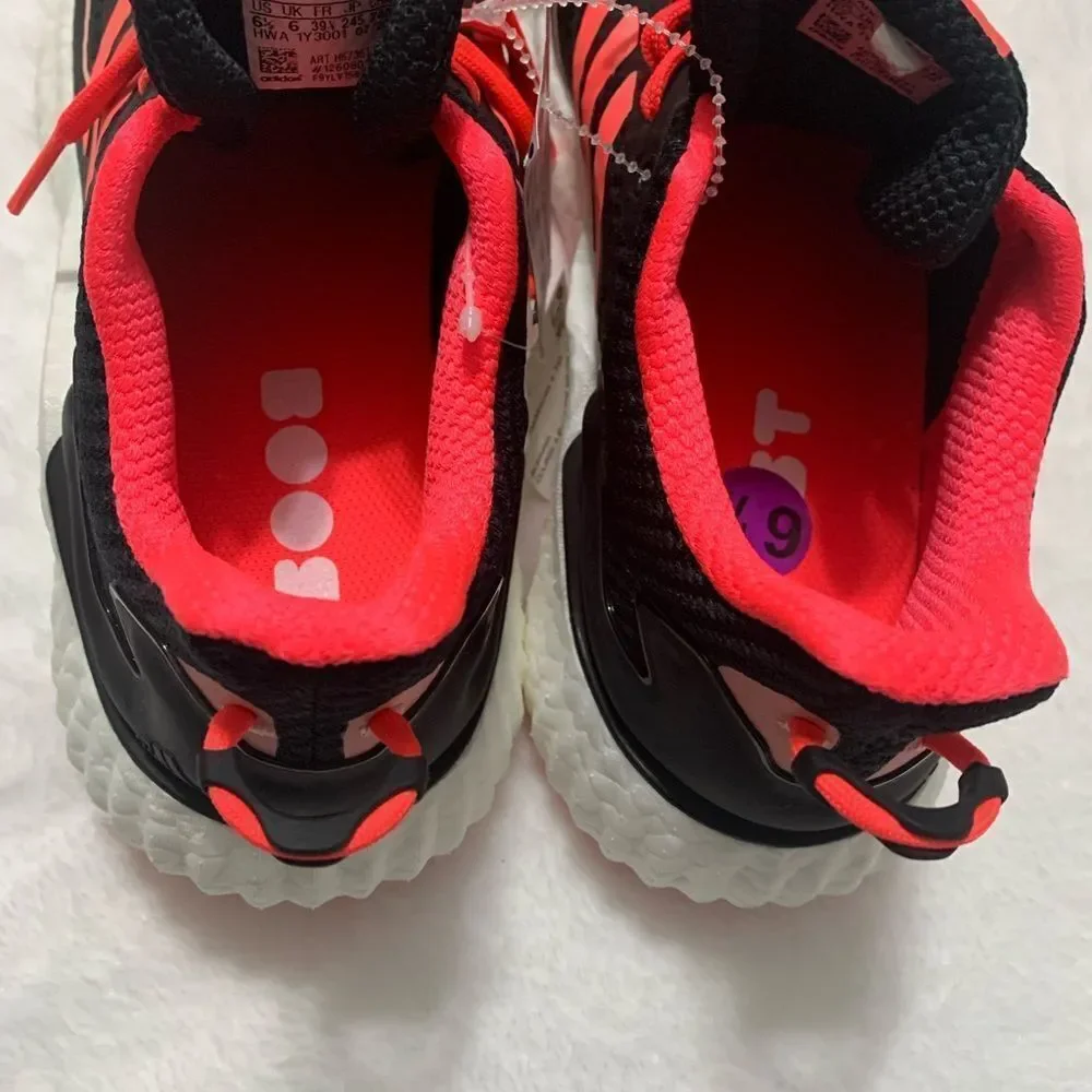 NEW ADIDAS CLIMAWARM LTD MENS SIZE 6.5/ WOMENS SIZE 7.5